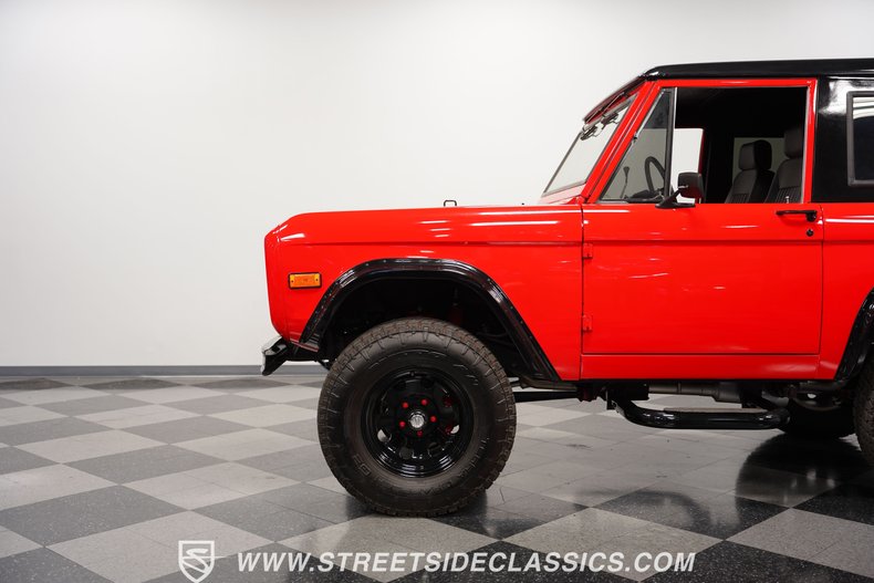 Unknown-Bronco-1973-Viper-Red-Black-24