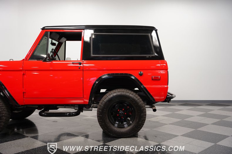 Unknown-Bronco-1973-Viper-Red-Black-25