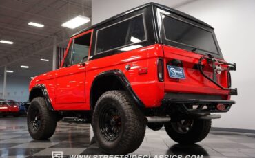 Unknown-Bronco-1973-Viper-Red-Black-26