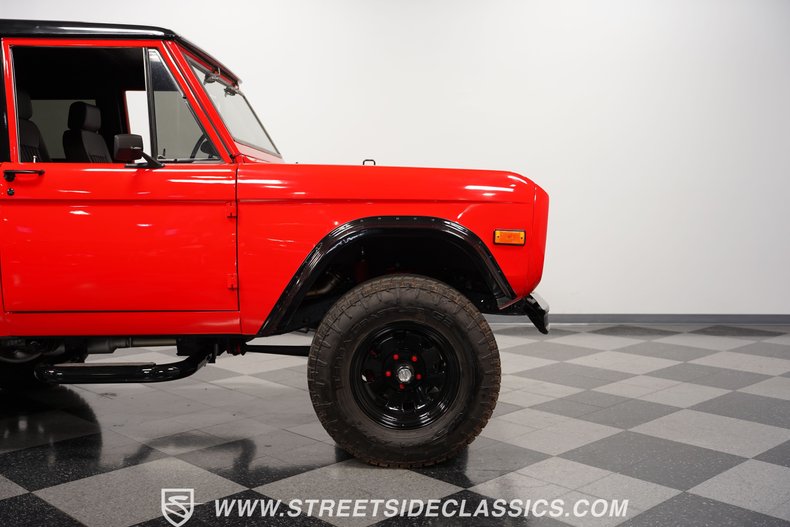 Unknown-Bronco-1973-Viper-Red-Black-33