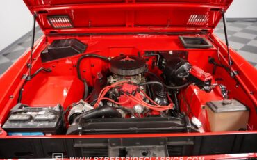 Unknown-Bronco-1973-Viper-Red-Black-4