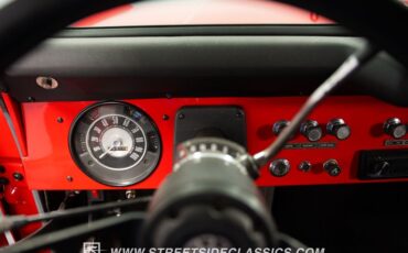 Unknown-Bronco-1973-Viper-Red-Black-44
