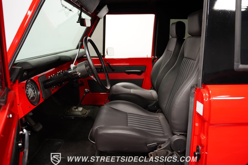 Unknown-Bronco-1973-Viper-Red-Black-5