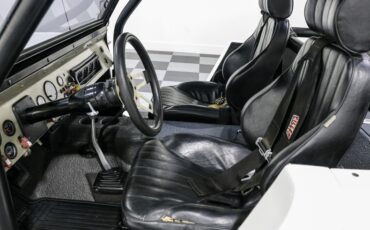 Unknown-Bronco-1973-White-Black-12