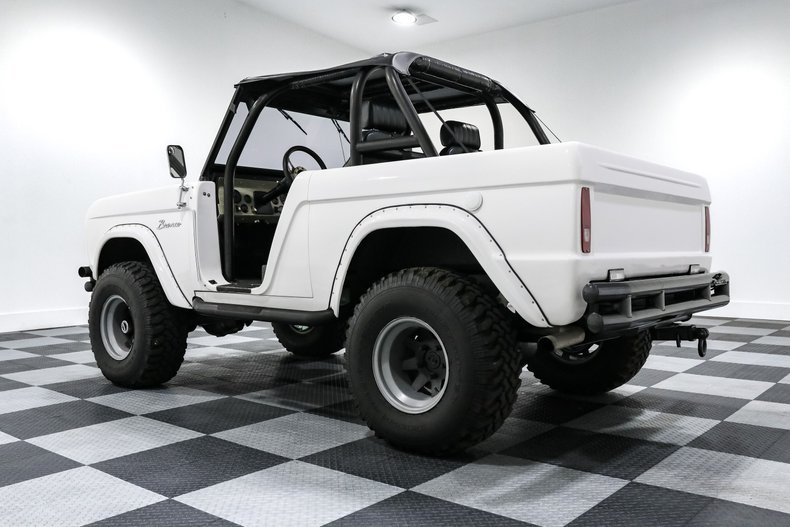 Unknown-Bronco-1973-White-Black-4