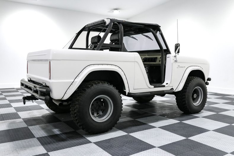 Unknown-Bronco-1973-White-Black-6