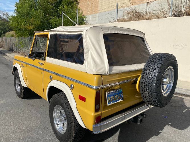 Unknown-Bronco-1973-Yellow-Tan-Houndstooth-15