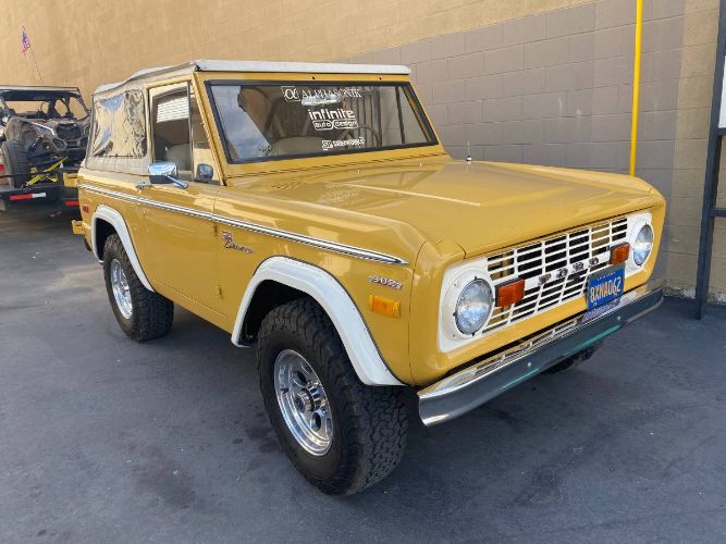 Unknown-Bronco-1973-Yellow-Tan-Houndstooth-16