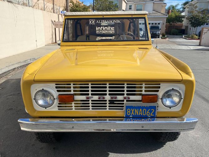 Unknown-Bronco-1973-Yellow-Tan-Houndstooth-5