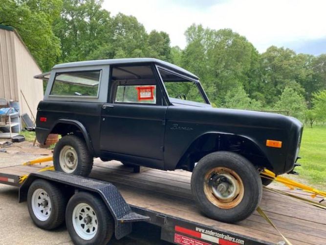 Unknown-Bronco-1974-Black-10