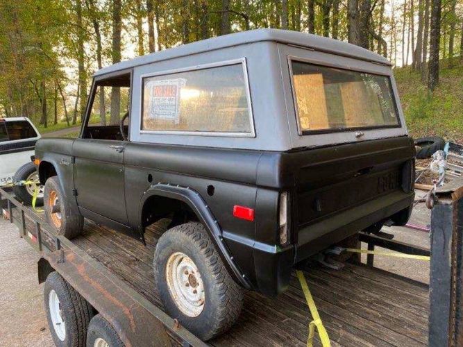 Unknown-Bronco-1974-Black-6