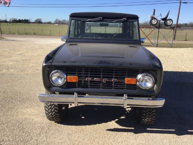 Unknown-Bronco-1974-Charcoal-Black-3