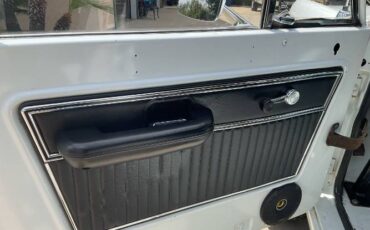 Unknown-Bronco-1974-White-10