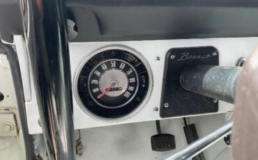 Unknown-Bronco-1974-White-16