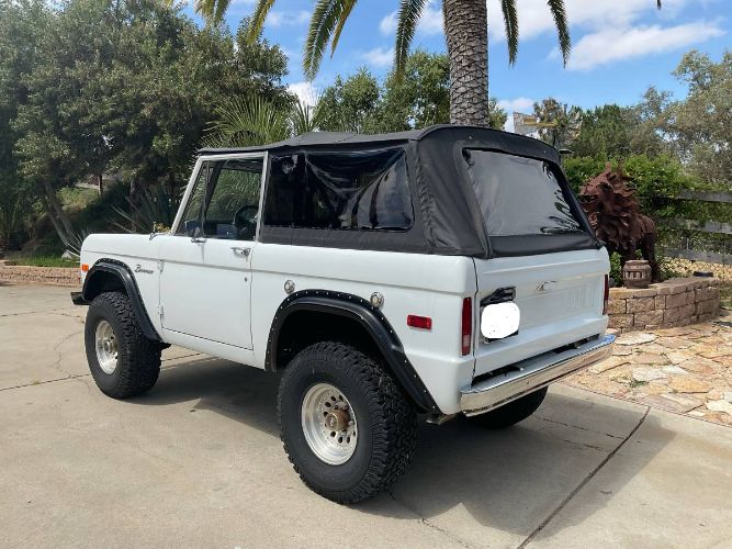 Unknown-Bronco-1974-White-3