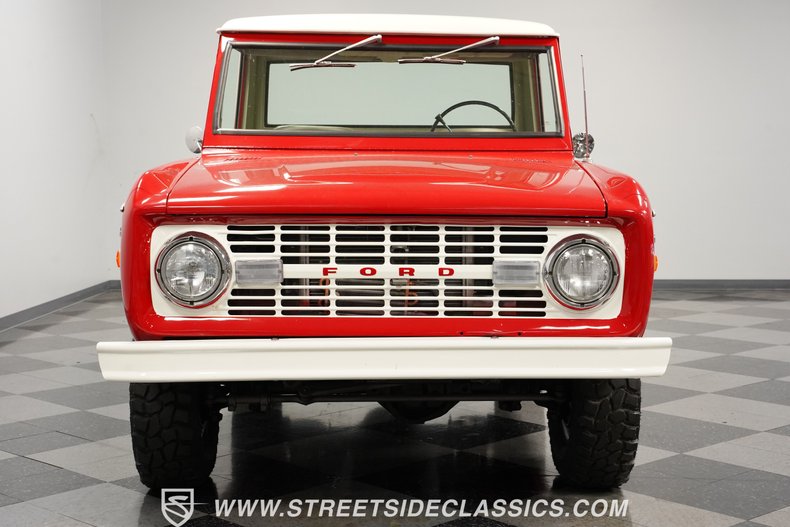 Unknown-Bronco-1975-Red-White-16