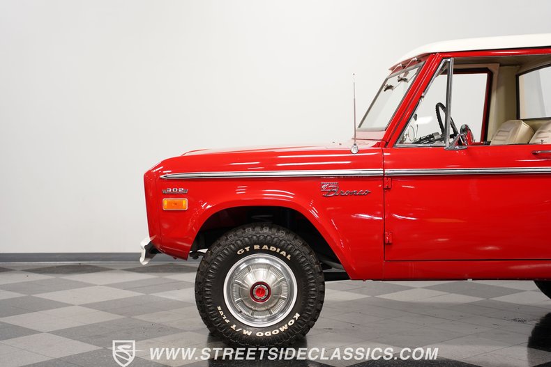Unknown-Bronco-1975-Red-White-20