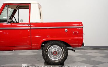 Unknown-Bronco-1975-Red-White-21
