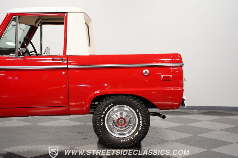 Unknown-Bronco-1975-Red-White-21
