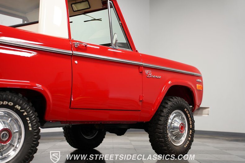 Unknown-Bronco-1975-Red-White-25