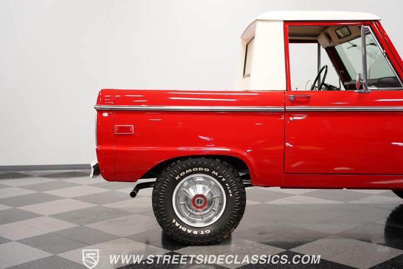 Unknown-Bronco-1975-Red-White-26