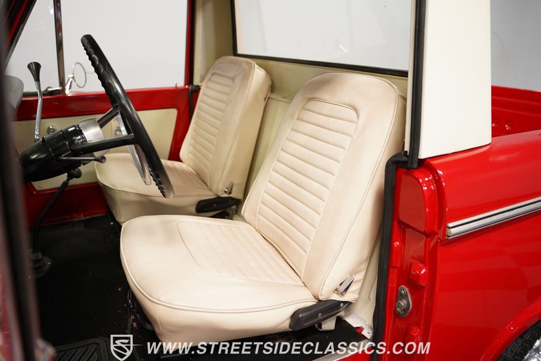 Unknown-Bronco-1975-Red-White-40