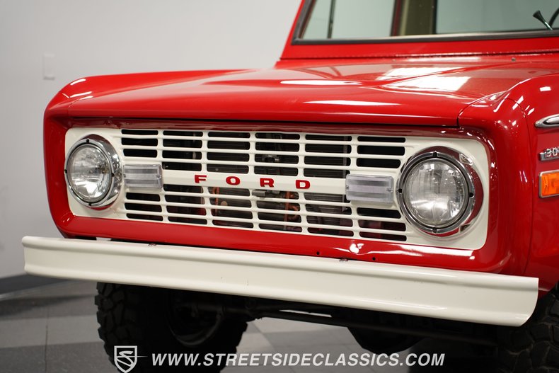 Unknown-Bronco-1975-Red-White-5