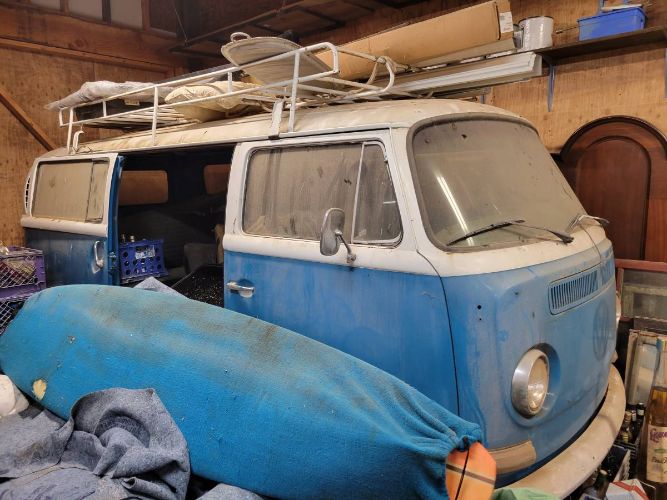 Unknown-Bus-1969-Blue-1