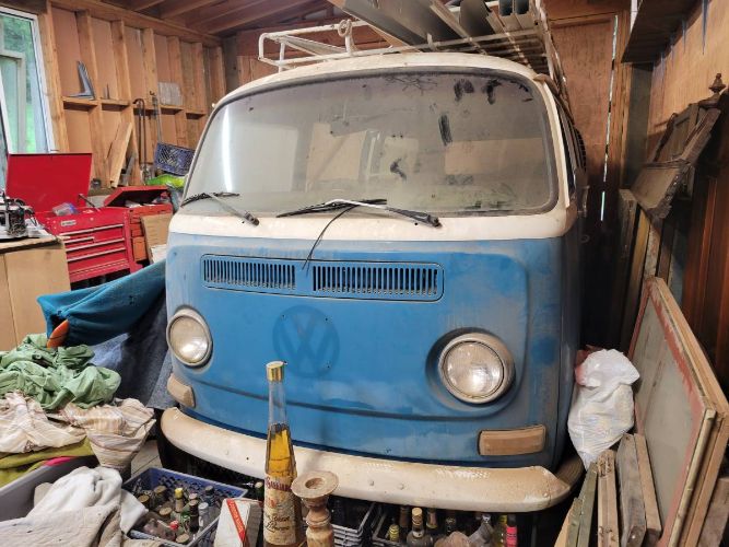 Unknown-Bus-1969-Blue