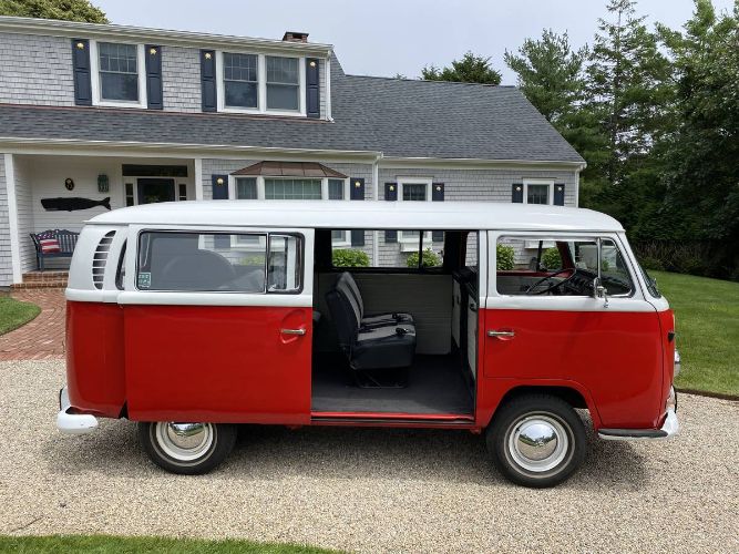 Unknown-Bus-1969-Red-10