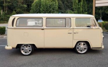 Unknown-Bus-1969-Tan-Brown-17