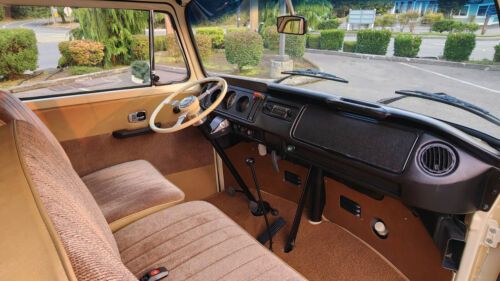 Unknown-Bus-1969-Tan-Brown-8