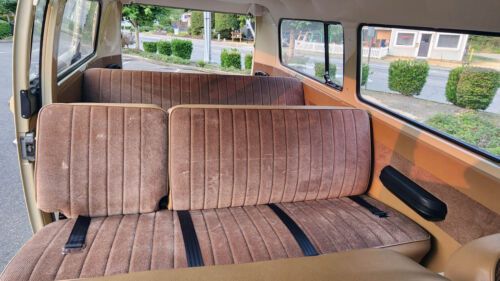 Unknown-Bus-1969-Tan-Brown-9