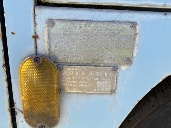 Unknown-Bus-1970-Blue-1