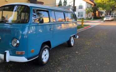 Unknown-Bus-1970-Blue-15