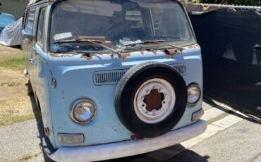 Unknown-Bus-1970-Blue-17