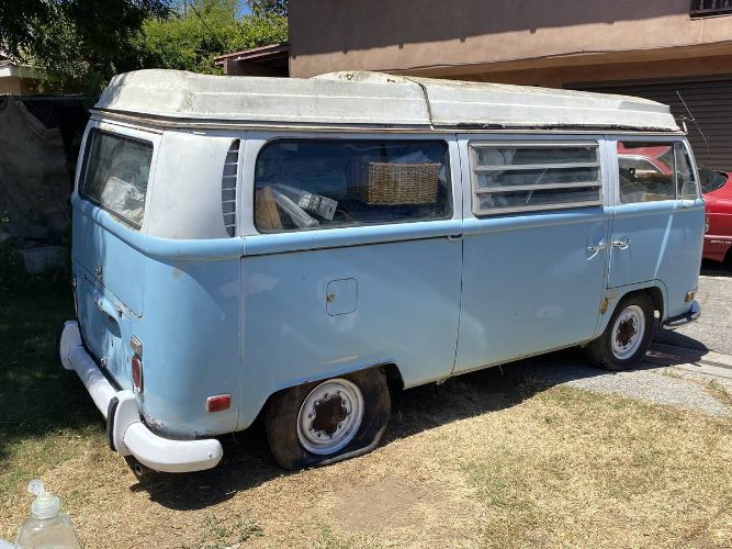 Unknown-Bus-1970-Blue-2