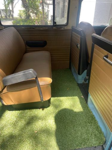 Unknown-Bus-1970-Blue-5