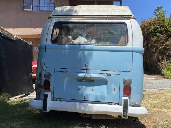 Unknown-Bus-1970-Blue-7