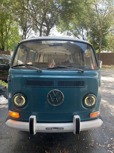 Unknown-Bus-1970-Blue-7