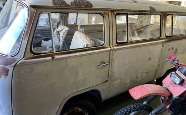 Unknown-Bus-1970-Brown-1