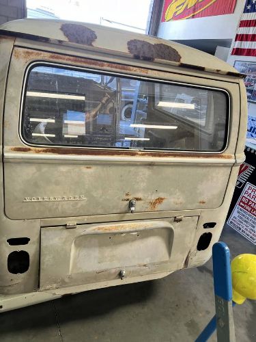 Unknown-Bus-1970-Brown-5