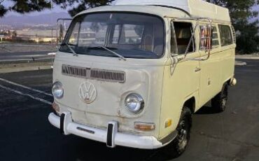 Unknown-Bus-1970-White-1