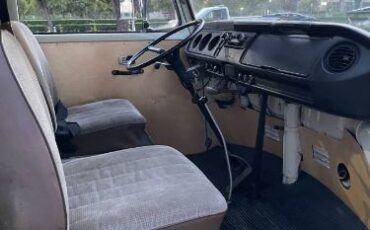 Unknown-Bus-1970-White-2