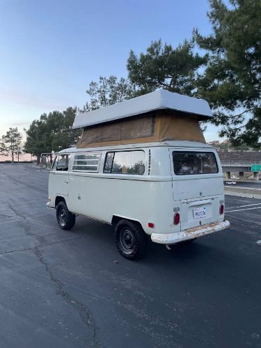 Unknown-Bus-1970-White-4