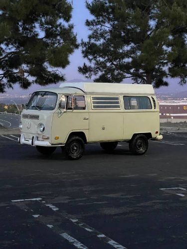 Unknown-Bus-1970-White-6
