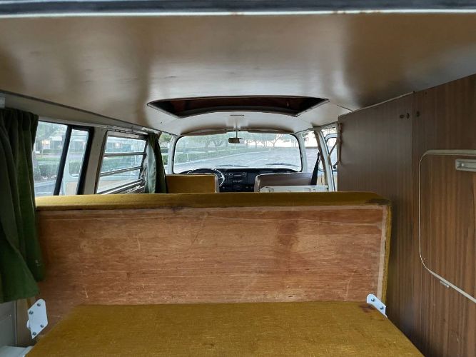 Unknown-Bus-1970-White-9