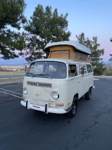 Unknown-Bus-1970-White