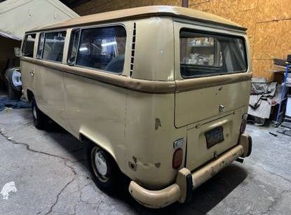 Unknown-Bus-1971-7