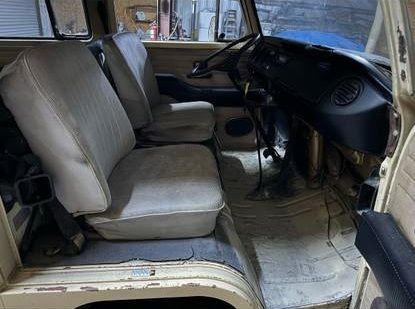 Unknown-Bus-1971-8
